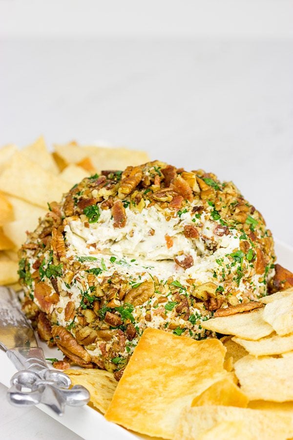 This Bacon Cheddar Ranch Cheeseball is perfect for holiday appetizer parties...or just holiday snacking in general!