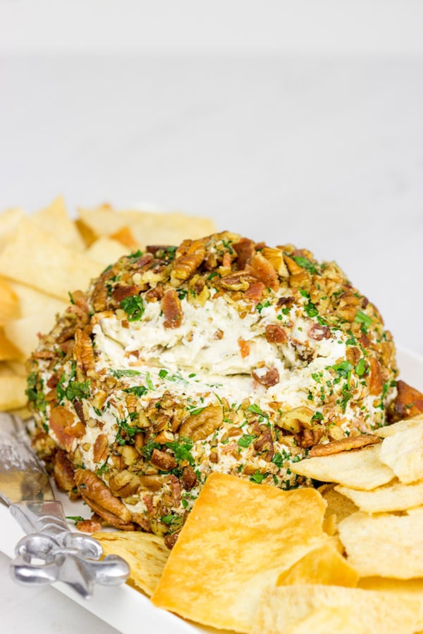This Bacon Cheddar Ranch Cheeseball is perfect for holiday appetizer parties...or just holiday snacking in general!
