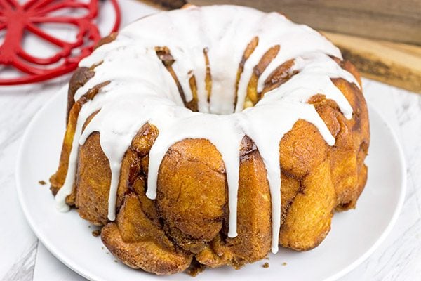 This Pull-apart Monkey Bread is a classic! Not only does it taste delicious, but you get to eat it with your hands...and that makes it even better!