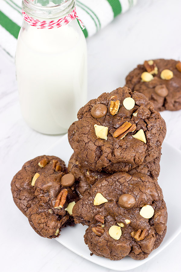 These Triple Chocolate Cookies feature 3 types of chocolate for triple the deliciousness! Enjoy!