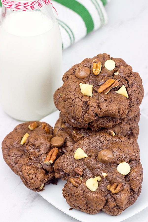 These Triple Chocolate Cookies feature 3 types of chocolate for triple the deliciousness! Enjoy!