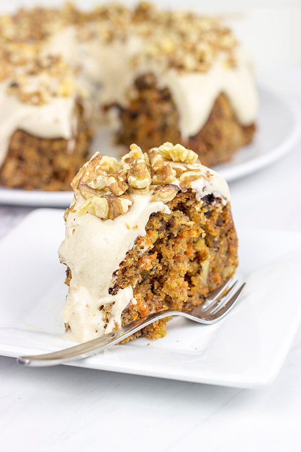 Bring on the Easter egg hunts and Spring baking with this Carrot Cake Bundt Cake!