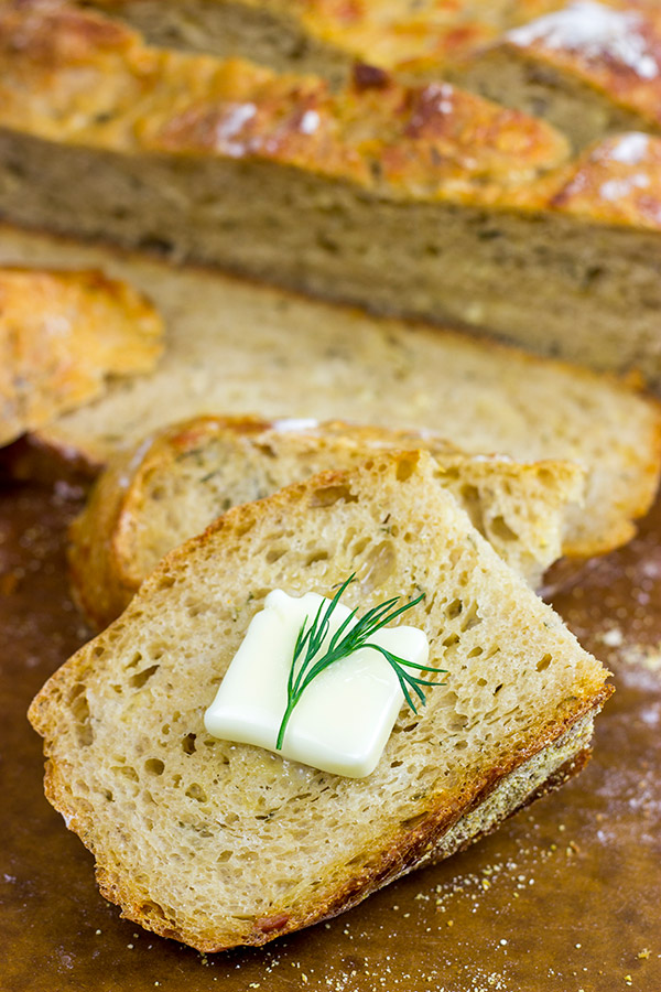Craving some tasty homemade bread? Then this No Knead Cheddar Dill Beer Bread will solve that problem!