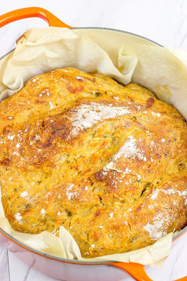 Craving some tasty homemade bread? Then this No Knead Cheddar Dill Beer Bread will solve that problem!