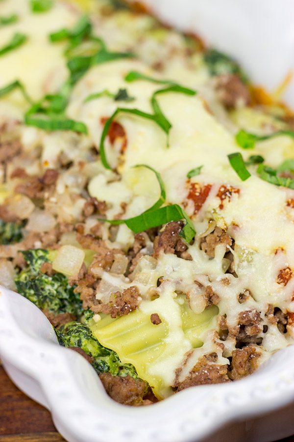 This Cheesy Beef Manicotti is a tasty comfort food dinner...perfect for chilly nights!