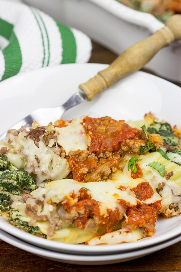 This Cheesy Beef Manicotti is a tasty comfort food dinner...perfect for chilly nights!