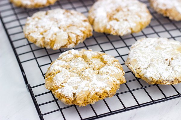 These Peanut Butter Crinkle Cookies are the perfect cookie for any and all peanut butter lovers!