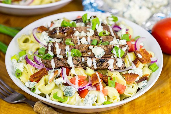 Do you like a classic wedge salad?  Then you'll love this Tortellini with Steak and Blue Cheese!