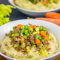 These Shepherd's Pie Mashed Potatoes are a delicious comfort meal...perfect for cold winter days!
