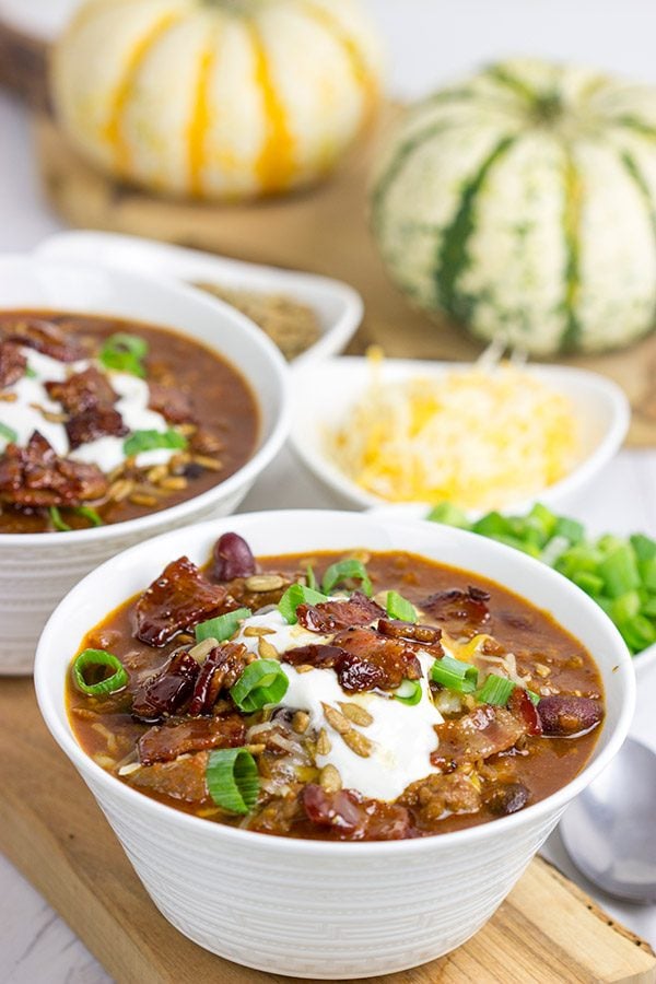 This Maple Bacon Chili is topped with maple candied bacon for an extra special layer of flavor! It's the perfect meal for a chilly (no-pun intended) Autumn evening!