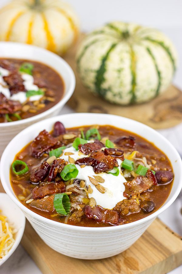 This Maple Bacon Chili is topped with maple candied bacon for an extra special layer of flavor!  It's the perfect meal for a chilly (no-pun intended) Autumn evening!