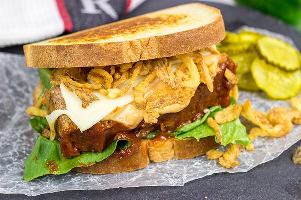 Holy sandwich, Batman! These Southern Meatloaf Sandwiches are the perfect comfort food on cold winter days!