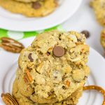If a good chocolate chip cookie is a thing of beauty, then these Kitchen Sink Chocolate Chip Cookies are gorgeous!