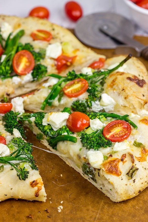 Plan a pizza night soon, and put this Broccolini and Goat Cheese Pizza on the menu!