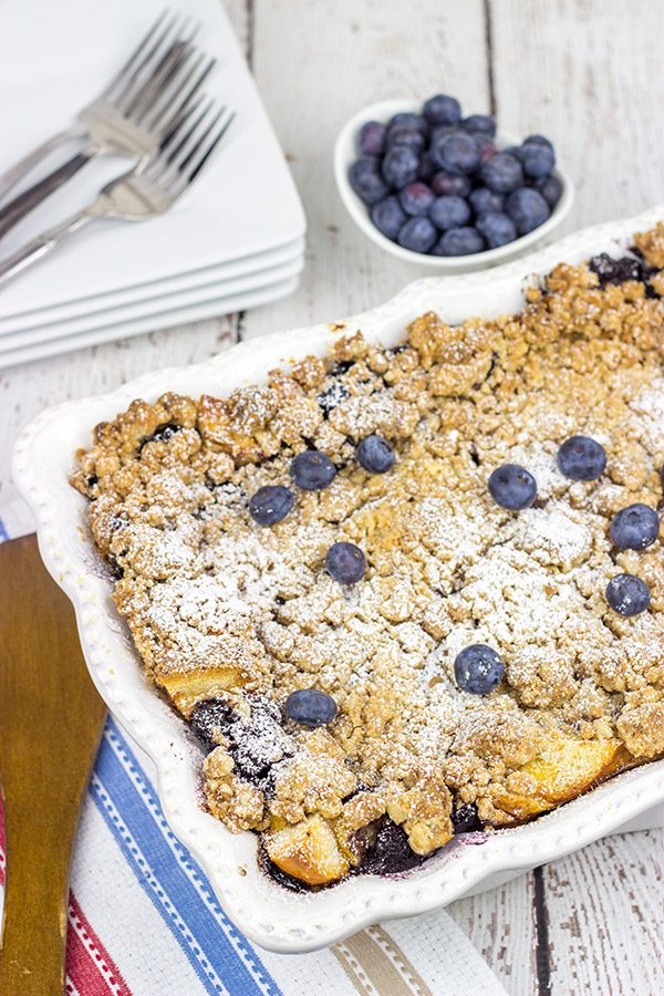 This Overnight Blueberry French Toast Bake is a fun (and easy) breakfast to serve on a lazy weekend morning!