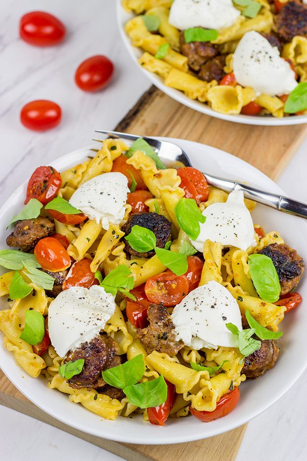Time to mix up pasta night!  This Sausage and Basil Campanelle with Burrata is a delicious weeknight dinner idea!