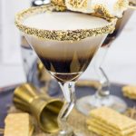Whether serving this S'mores Martini next to a campfire or just on the back porch, it'll be the talk of the party!  Cheers to fun summer drinks!