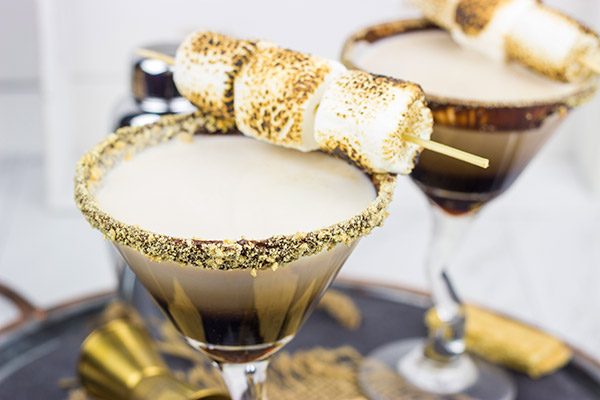 Whether serving this Smores Martini next to a campfire or just on the back porch, it'll be the talk of the party! Cheers to fun summer drinks! Whether serving this Smores Martini next to a campfire or just on the back porch, it'll be the talk of the party! Cheers to fun summer drinks!