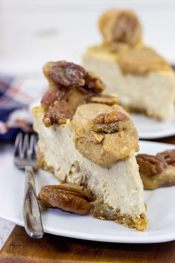 Looking for a delicious Fall dessert?  This Maple Cheesecake with Pecan Pralines is packed with maple flavor, and it's perfect for a chilly Autumn evening!