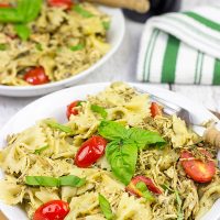 This 3-Cheese Slow Cooker Pesto Chicken Pasta is cheesy and delicious...and it's sure to keep you warm on these chilly nights!