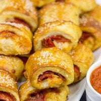 Filled with pepperoni, pizza sauce and 2 kinds of cheese, these Pizza Stuffed Pretzel Bites are the perfect appetizer for watching football!