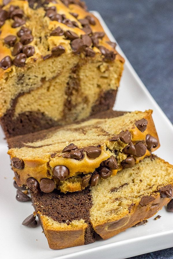 Can't decide between chocolate and peanut butter?  Go with both!  This swirled Chocolate Peanut Butter Bread is a fun and tasty recipe!