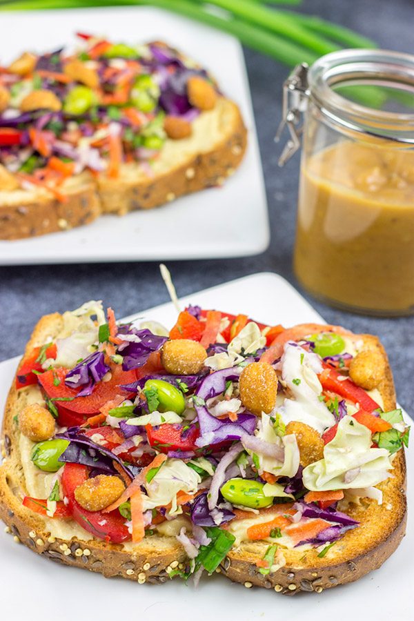 Looking for a fun and tasty brunch (or snack) idea?  This Thai Peanut Hummus Toast is easy and packed with flavor!