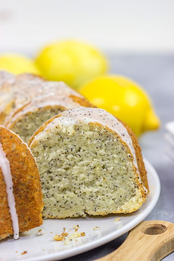 With a bright lemon flavor, this classic Lemon Poppy Seed Pound Cake is a tasty treat for warm spring and summer days!