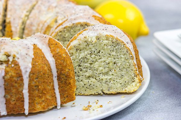 With a bright lemon flavor, this classic Lemon Poppy Seed Pound Cake is a tasty treat for warm spring and summer days!