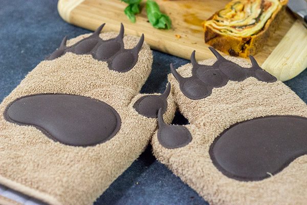 Bear Paw Oven Mitts
