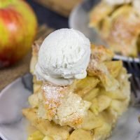 This Cast Iron Apple Pie uses a mix of Honeycrisps and green apples for the perfect combination of flavors. Grab that cast iron skillet and bake a pie for dessert!