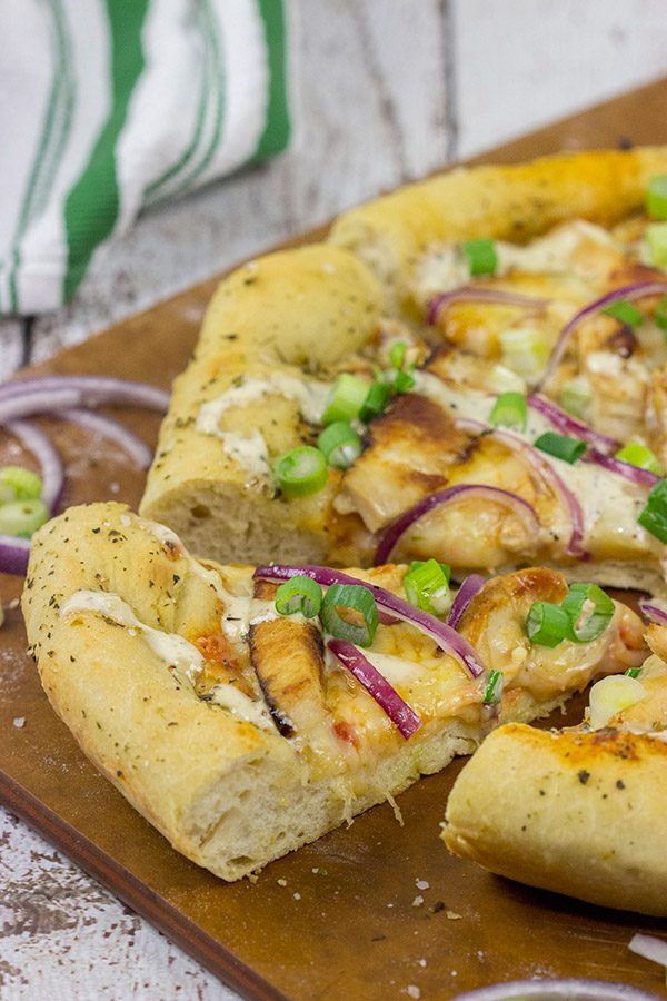Mix up pizza night with a batch of Alabama White BBQ Sauce!  This Alabama Style BBQ Chicken Pizza is a delicious combination of flavors!