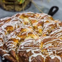 This Cinnamon Roll Twist is a fun twist - literally - a classic breakfast recipe!