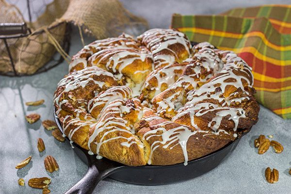 This Cinnamon Roll Twist is a fun twist - literally - a classic breakfast recipe!