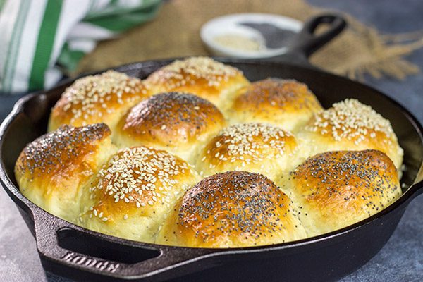 There's just something magical (not to mention downright delicious) about Homemade Dinner Rolls.  Bake up a batch for dinner tonight!