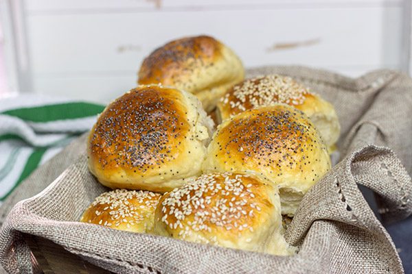 There's just something magical (not to mention downright delicious) about Homemade Dinner Rolls.  Bake up a batch for dinner tonight!