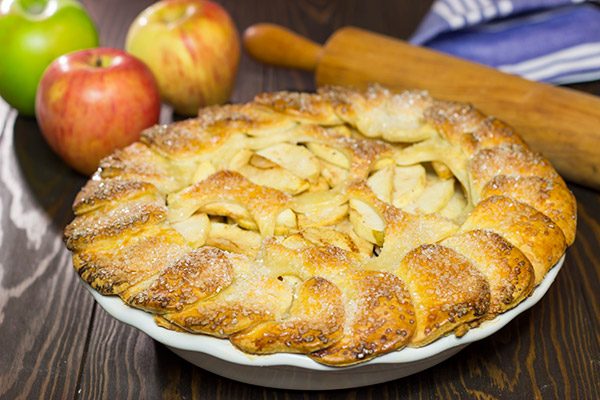 Combining sweet and savory, this Apple Pie with Cheddar Cheese Crust is a unique (and delicious!) dessert for Autumn!
