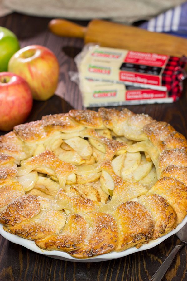 Combining sweet and savory, this Apple Pie with Cheddar Cheese Crust is a unique (and delicious!) dessert for Autumn!