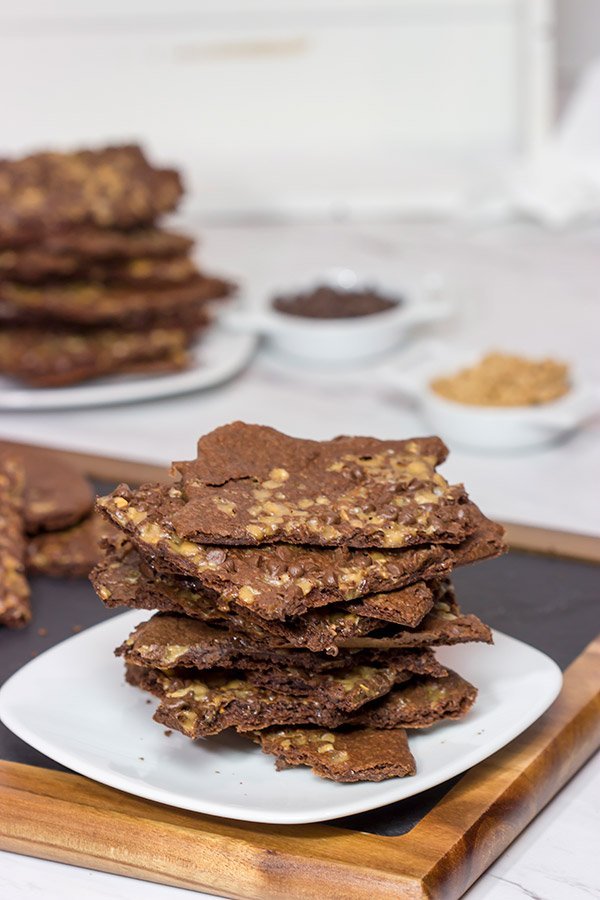 These Chocolate Toffee Brownie Crisps are a cross between a cookie and a brownie...and they're absolutely delicious!