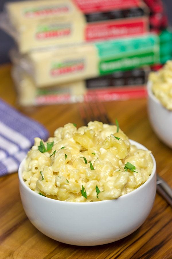Made with 2 types of cheese, this Creamy Mac and Cheese is a classic winter comfort food!  From the creamy texture to the layers of flavor, this recipe is worthy of a bookmark!