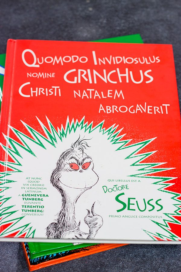How the Grinch Stole Christmas in Latin