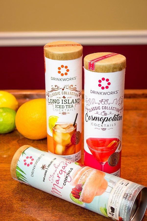 Looking for a fun way to garnish a classic cocktail? Pull out the sparkling sugar and make a Cosmopolitan with Lime Sugar Rim!