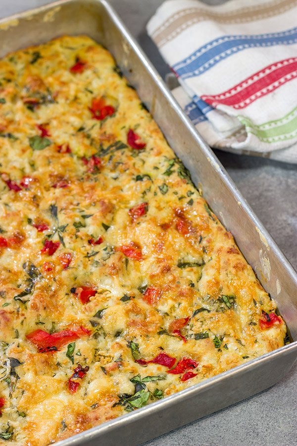 This Spinach Artichoke Bread is an easy, no-knead bread...and it's delicious!  Oh, and did I mention it only requires one bowl!?