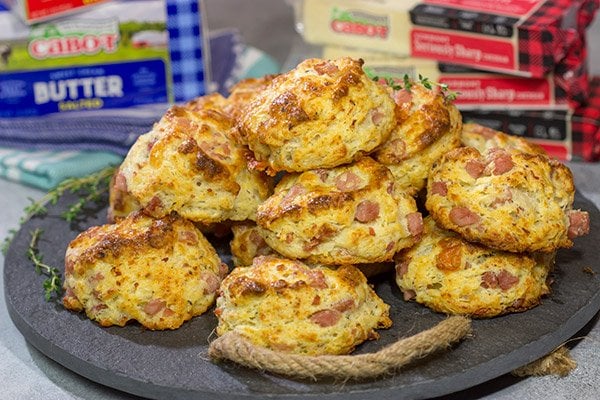Leftover ham?  No problem!  These Cheesy Ham Biscuits are studded with chunks of ham and cheese...and they're delicious!