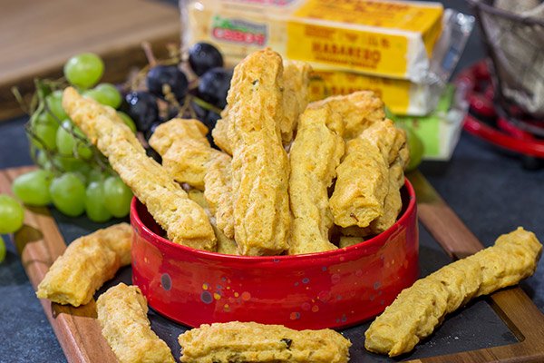 Looking for a tasty party appetizer?  Or a snack for movie night in the basement?  Put a batch of these Southern Cheese Straws on the menu!
