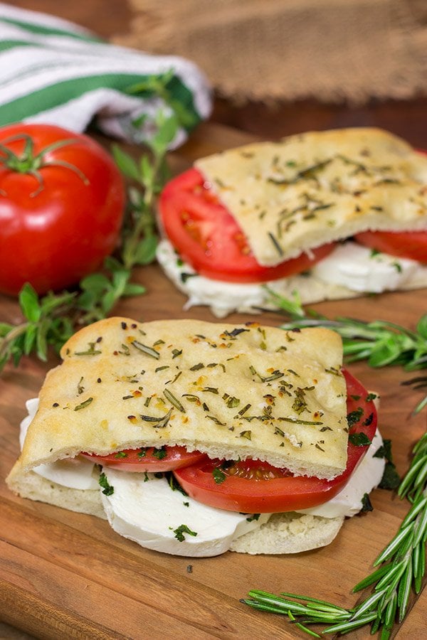 Pizza Bianca might not look like a traditional pizza, but this Italian style bread is quite tasty!  Bake up a batch today!