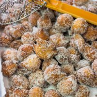 Packed with real pumpkin and your favorite baking spices, these Pumpkin Spice Donut Holes are an amazing way to celebrate Autumn!