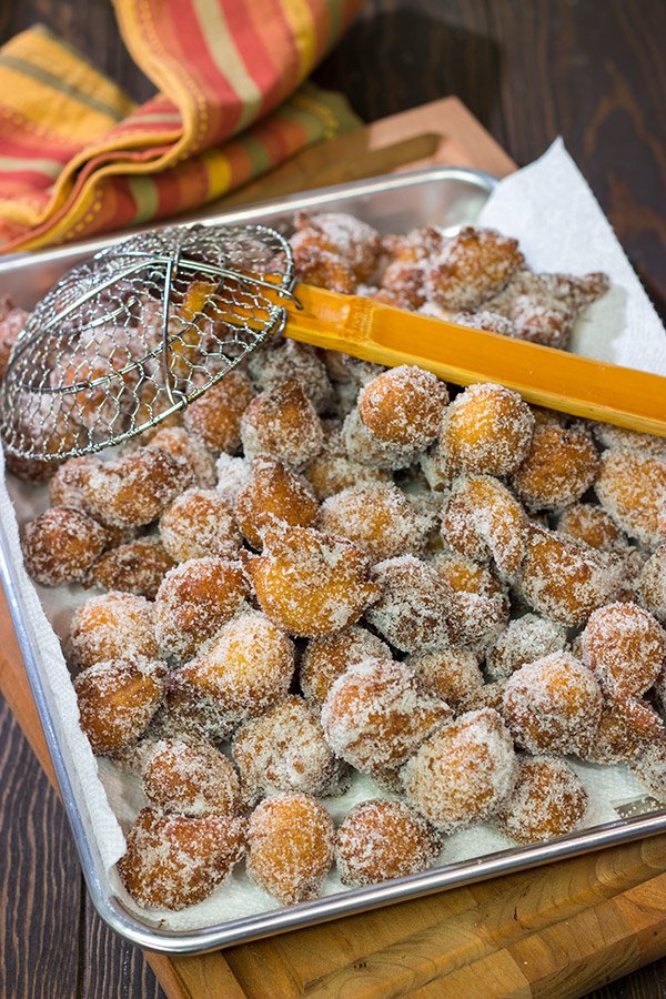 Packed with real pumpkin and your favorite baking spices, these Pumpkin Spice Donut Holes are an amazing way to celebrate Autumn!