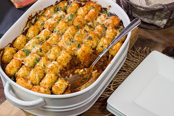 Looking for the ultimate winter comfort food meal?  This Tater Tot Chili Casserole starts with a classic ground beef chili...and then gets topped with crispy tots!