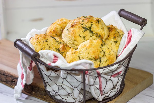 Looking for a delicious and easy biscuit recipe?  These Copycat Red Lobster Cheddar Bay Biscuits are a classic for a reason.  Bake up a tray today!